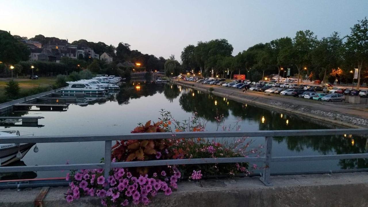 Appartement Confort Deux Etoiles Dole Buitenkant foto